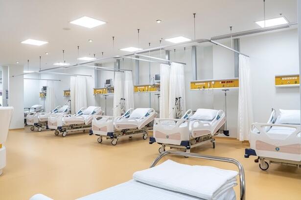 Üniversite hastanesi depremzede kanser hastalarına kapılarını açtı 